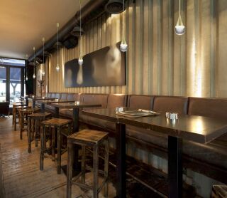 Helestra Deep LED Pendelleuchte mattgold