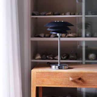 Dyberg Larsen DL20 Tischleuchte schwarz