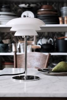 Dyberg Larsen DL20 Tischleuchte opal chrom