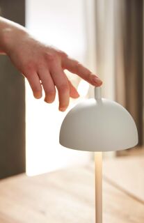 Musterring Luna Akku Tischleuchte LED chrom 3,5W IP65