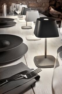 Villeroy & Boch Neapel RC schwarz Akku LED Tischleuchte